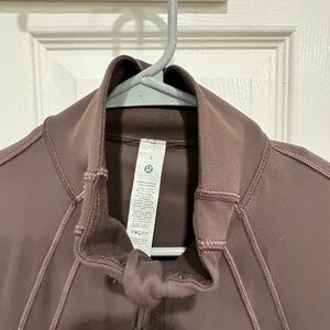 Lululemon Nulu cropped jacket size 8